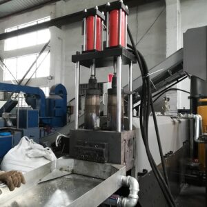 Hydraulic screen changer